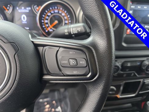 Used 2022 Jeep Gladiator Sport image 21
