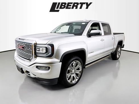 Used 2018 GMC Sierra 1500 Denali w/ Denali Ultimate Package image 3