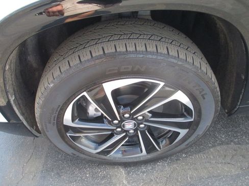 Certified 2025 Buick Enclave Sport Touring FWD image 15