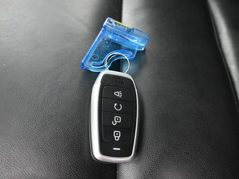 Used 2021 Jeep Grand Cherokee Limited image 60