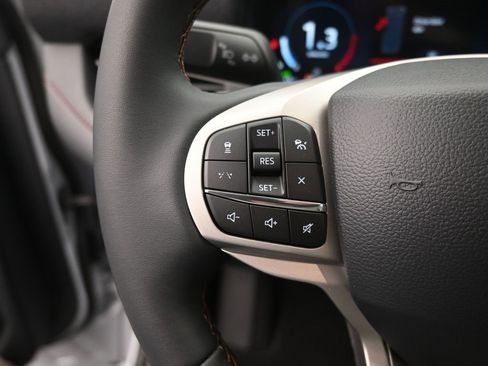 New 2026 Ford Explorer Active image 7