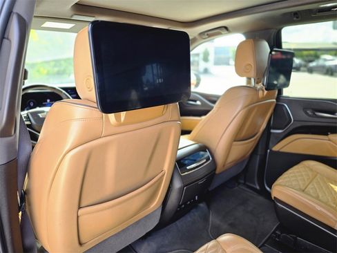 Used 2023 Cadillac Escalade Sport w/ Touring Package image 14