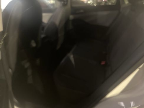 Used 2024 Volkswagen Taos SE image 4