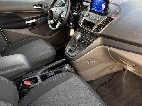 Used 2021 Ford Transit Connect XLT image 19