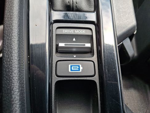 Certified 2025 Honda Accord Sport image 25
