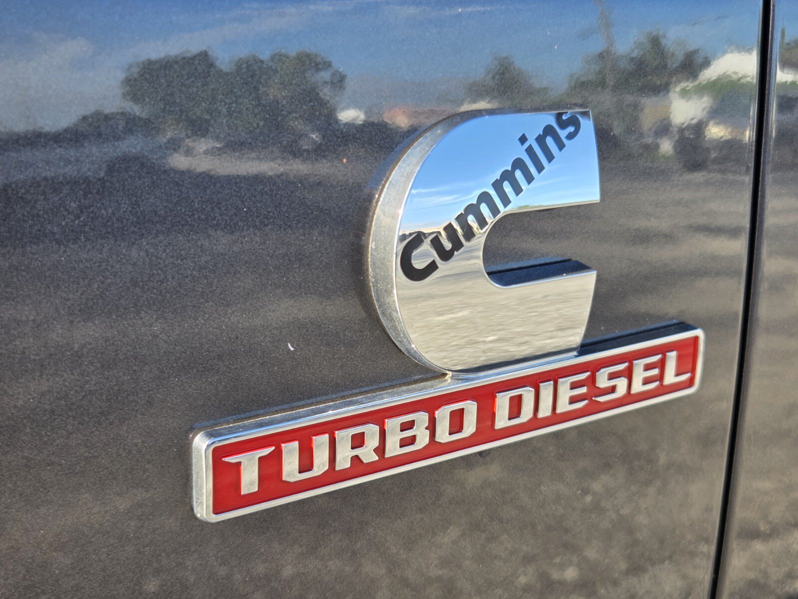 Used 2025 RAM 2500 Laramie AWD/4WD image 20