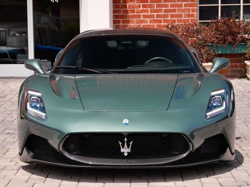 Used 2023 Maserati MC20 Coupe RWD image 2