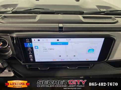 New 2025 Jeep Gladiator Sport image 20