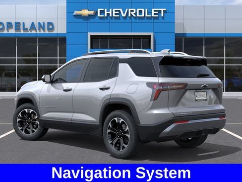 New 2026 Chevrolet Equinox LT w/ Convenience Package II AWD/4WD image 4