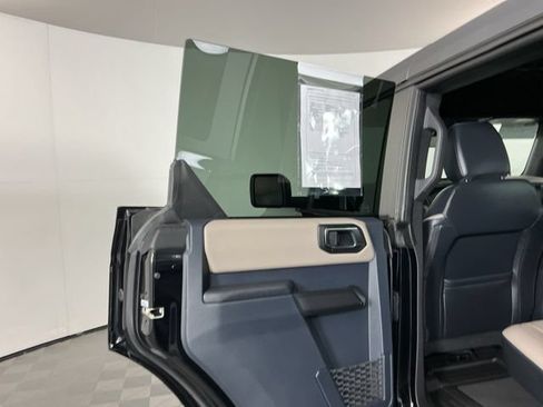 Used 2024 Ford Bronco Wildtrak AWD/4WD image 28