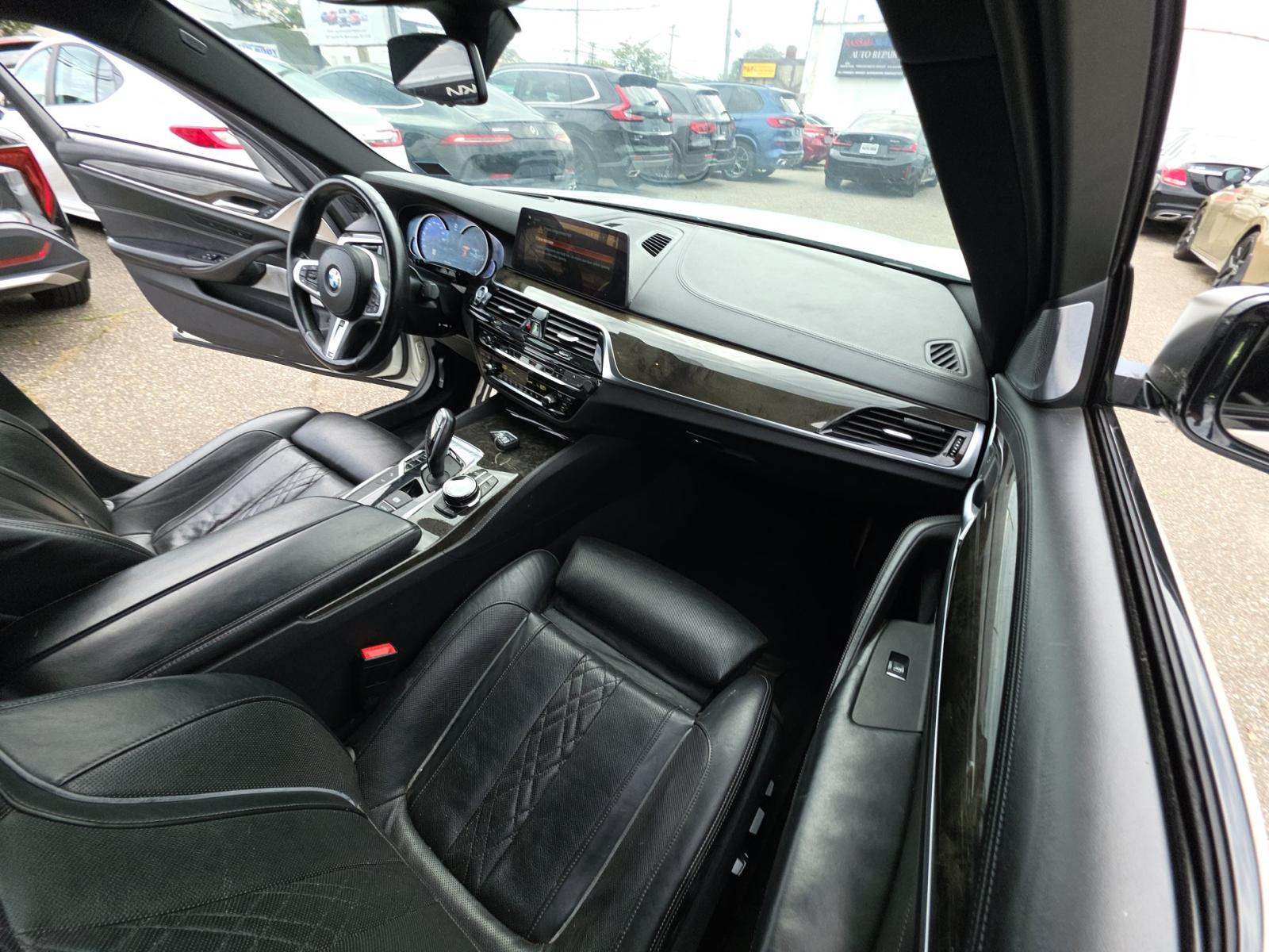 Used 2018 BMW M550i xDrive w/ Driving Assistance Package AWD/4WD image 6