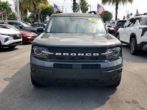 Used 2022 Ford Bronco Sport Outer Banks w/ Tech Package AWD/4WD image 2