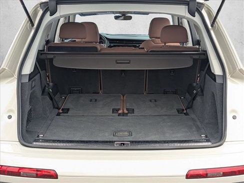 Used 2020 Audi Q7 3.0T Prestige w/ Prestige Package image 6