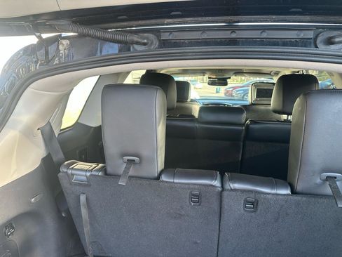 Used 2015 INFINITI QX60 AWD Hybrid w/ HEV Deluxe Touring Package image 12