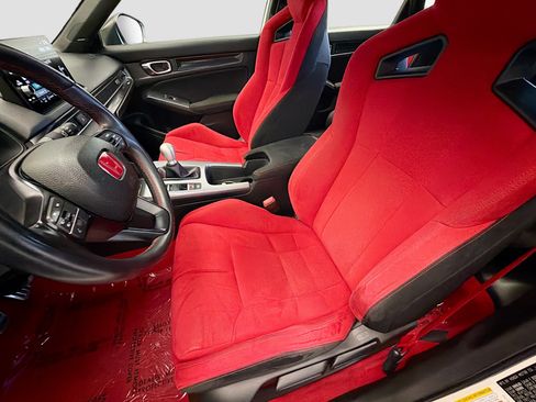 Used 2024 Honda Civic Type R image 10