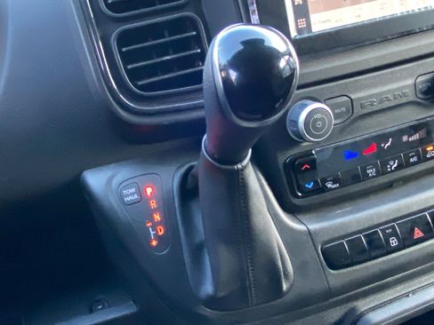 Used 2025 RAM ProMaster 2500 w/ Storage Group image 12