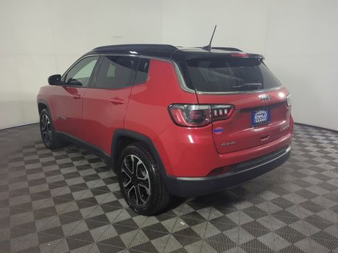 Used 2024 Jeep Compass Limited image 7