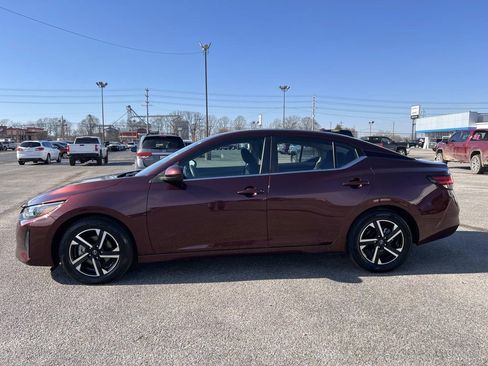 Used 2024 Nissan Sentra SV image 4