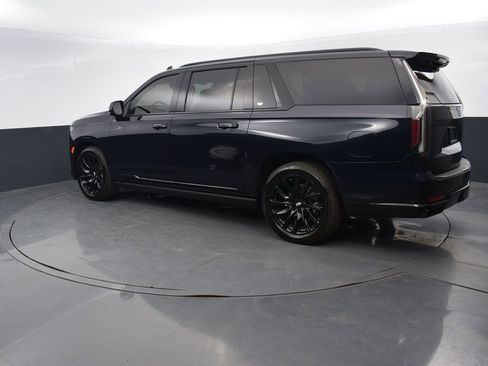 Certified 2023 Cadillac Escalade ESV Sport Platinum w/ LPO, ONYX Package image 4