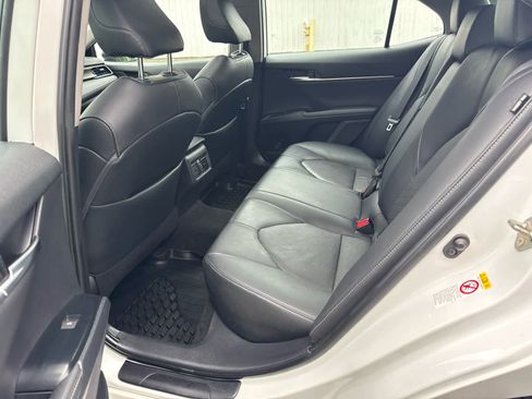 Used 2019 Toyota Camry XSE w/ Driver Assist Package FWD image 23