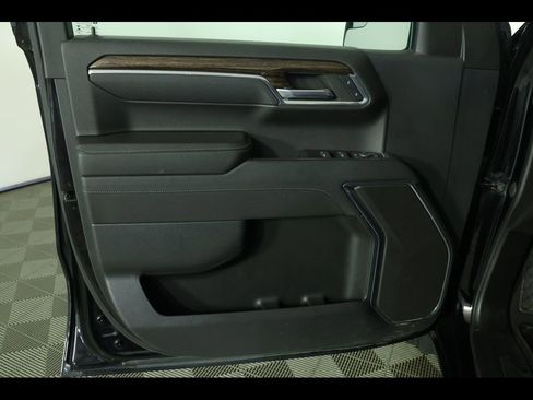 Used 2023 GMC Sierra 1500 Elevation image 19