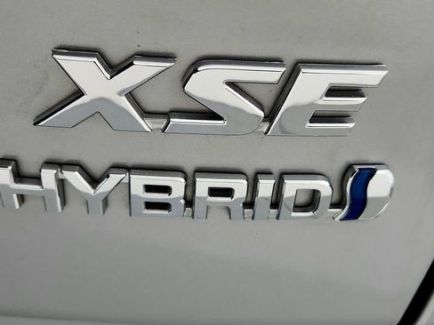 Used 2024 Toyota RAV4 XSE w/ Advanced Technology Package AWD/4WD image 14