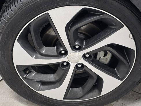 Used 2016 Hyundai Tucson Sport image 8