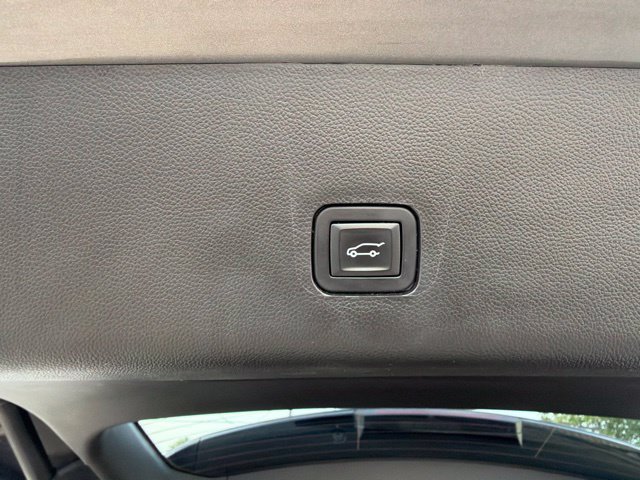 Used 2018 Chevrolet Traverse LT FWD image 27