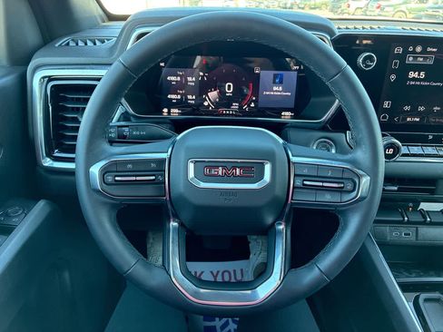 Used 2024 GMC Canyon Elevation w/ Convenience Package image 11