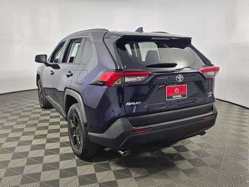 Used 2025 Toyota RAV4 XLE AWD/4WD image 8