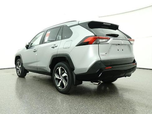 New 2025 Toyota RAV4 SE image 13