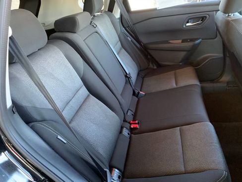 Used 2025 Nissan Rogue SV image 24