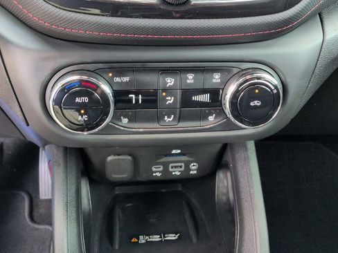 Used 2023 Chevrolet TrailBlazer RS w/ Sun and Liftgate Package FWD image 19