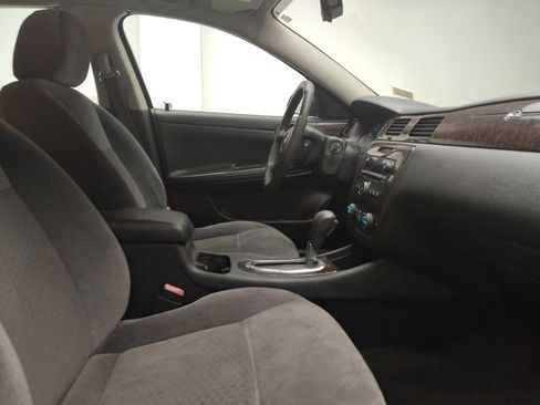 Used 2016 Chevrolet Impala LT image 21