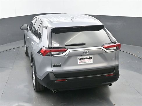 Used 2023 Toyota RAV4 LE image 29