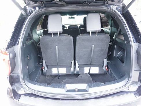 Certified 2019 Ford Explorer XLT w/ Equipment Group 202A image 18