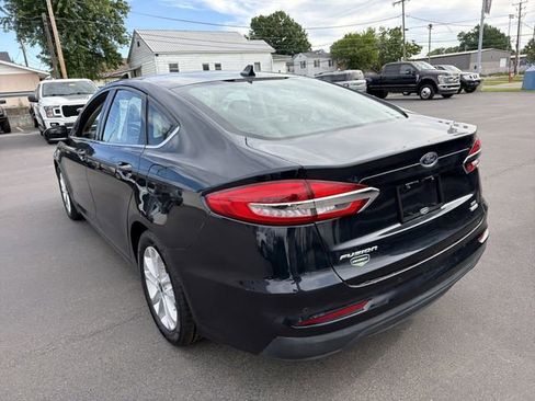 Used 2020 Ford Fusion SE FWD image 6