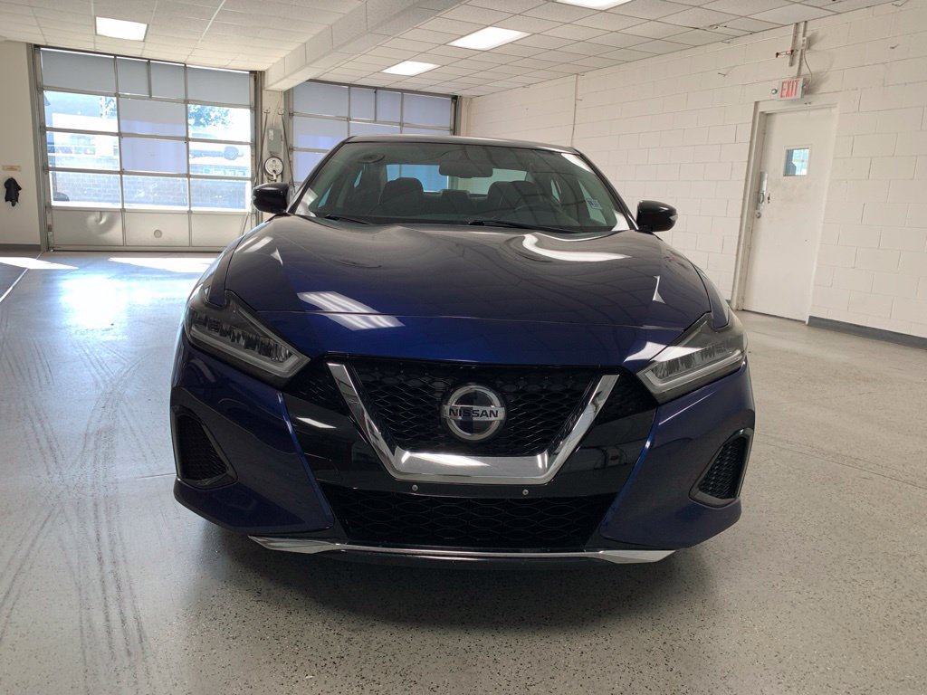 Used 2019 Nissan Maxima 3.5 SV w/ Floor Mat Group FWD image 2