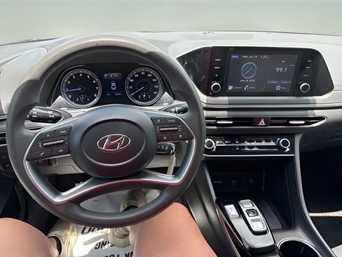 Used 2023 Hyundai Sonata SE FWD image 9