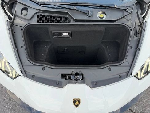 Used 2021 Lamborghini Huracan EVO RWD image 6