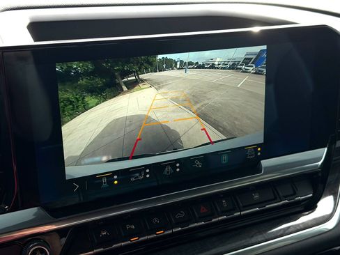Used 2022 Chevrolet Silverado 1500 LTZ w/ Technology Package RWD image 17