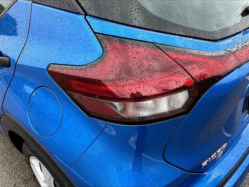 Certified 2025 Nissan Kicks Play S FWD image 23