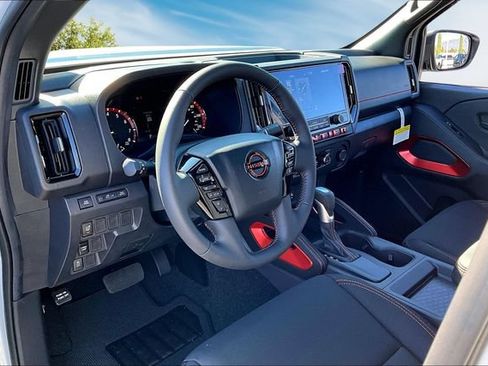 New 2026 Nissan Frontier Pro-X w/ Tow Package RWD image 7