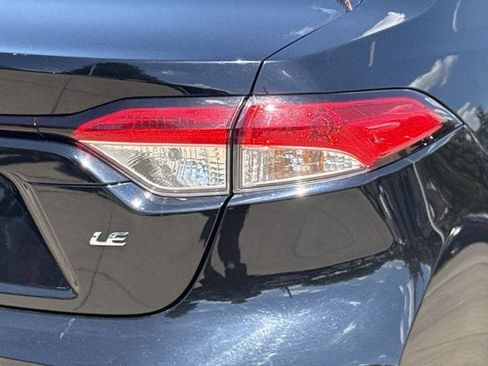 Used 2025 Toyota Corolla LE FWD image 7