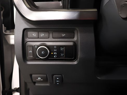 Used 2023 Ford F250 Lariat w/ Lariat Ultimate Package AWD/4WD image 20