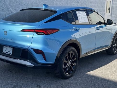 Used 2025 Buick Envista Sport Touring w/ Convenience II Package image 8