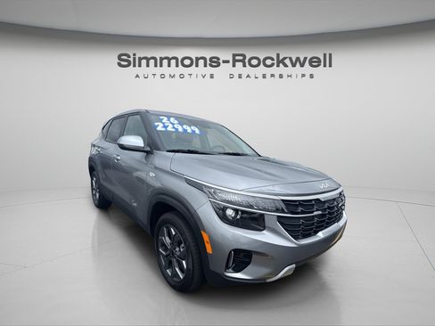 Used 2026 Kia Seltos LX AWD/4WD image 5