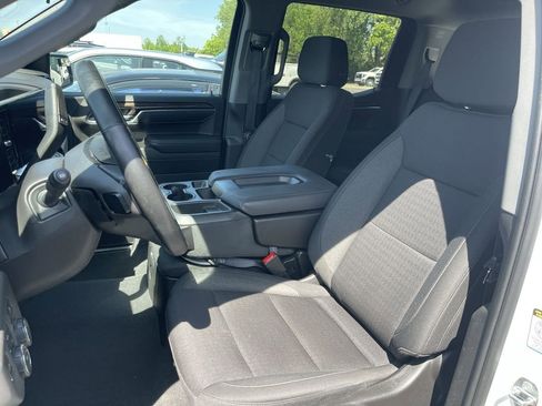 Used 2023 Chevrolet Silverado 1500 LT AWD/4WD image 8