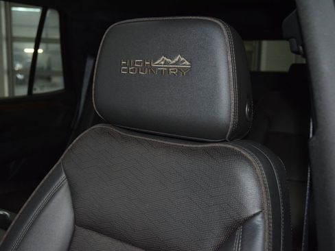 Used 2024 Chevrolet Tahoe High Country image 41