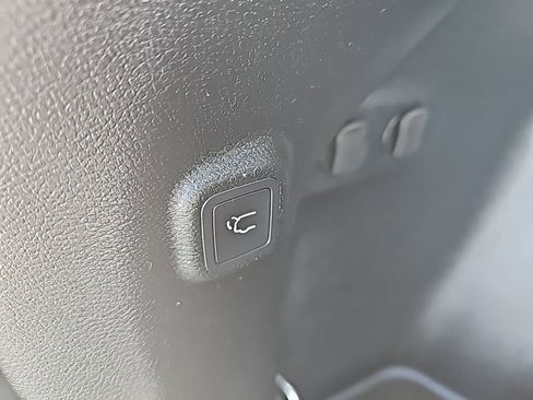 Certified 2023 Jeep Cherokee Altitude Lux image 20